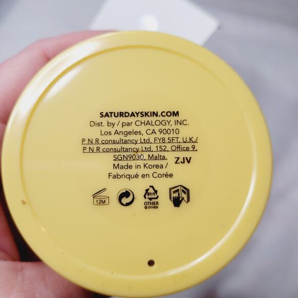 New Saturday Skin Yuzu Vitamin C Sleep Mask - Picture 4 of 4